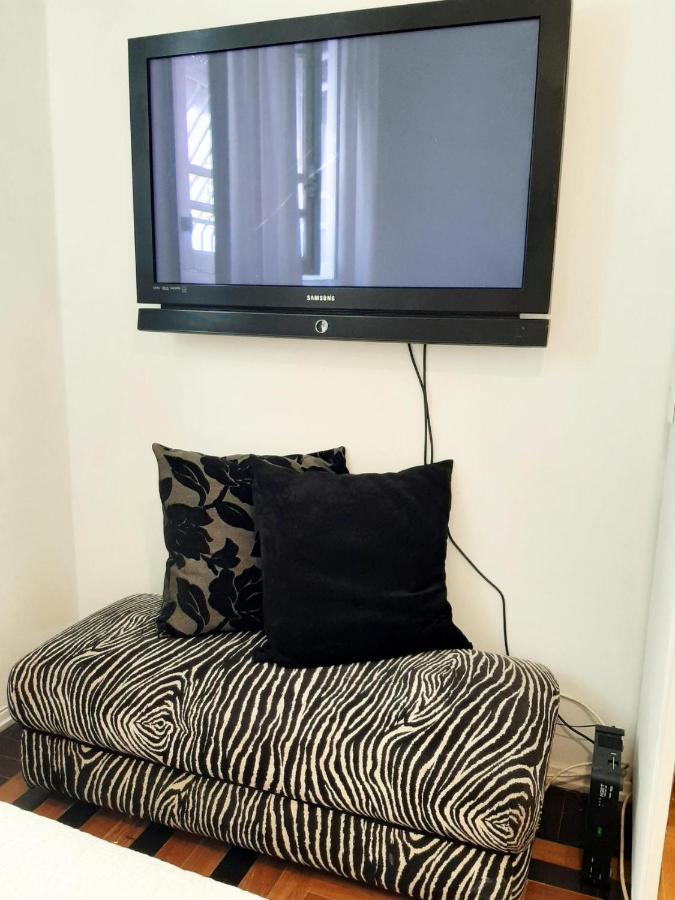 Hospedagem domiciliar Linda Leblon Homestay - 3 Min To The Rio de Janeiro