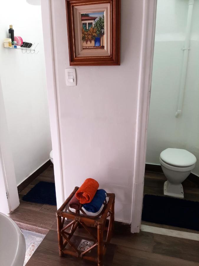 Linda Leblon Homestay - 3 Min To The Hospedagem domiciliar